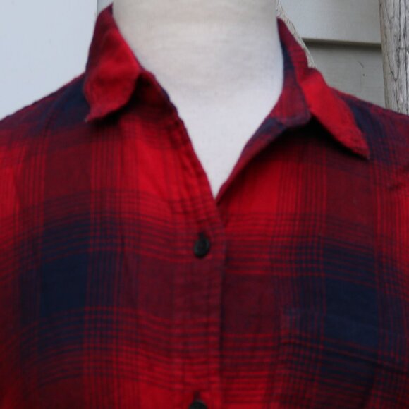 Madewell Classic Red Blue Plaid Cotton Blend Lightweight Flannel Shirt Sz SMALL - Picture 2 of 7